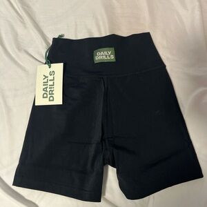 DAILY DRILLS Shortie Shorts BNWT